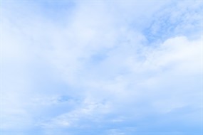 湛蓝天空背景图片